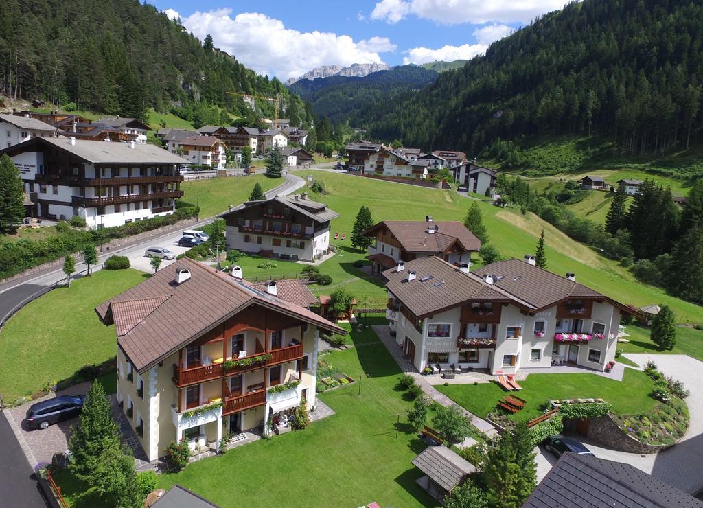Apartments Vaiolet Santa Cristina Val Gardena المظهر الخارجي الصورة