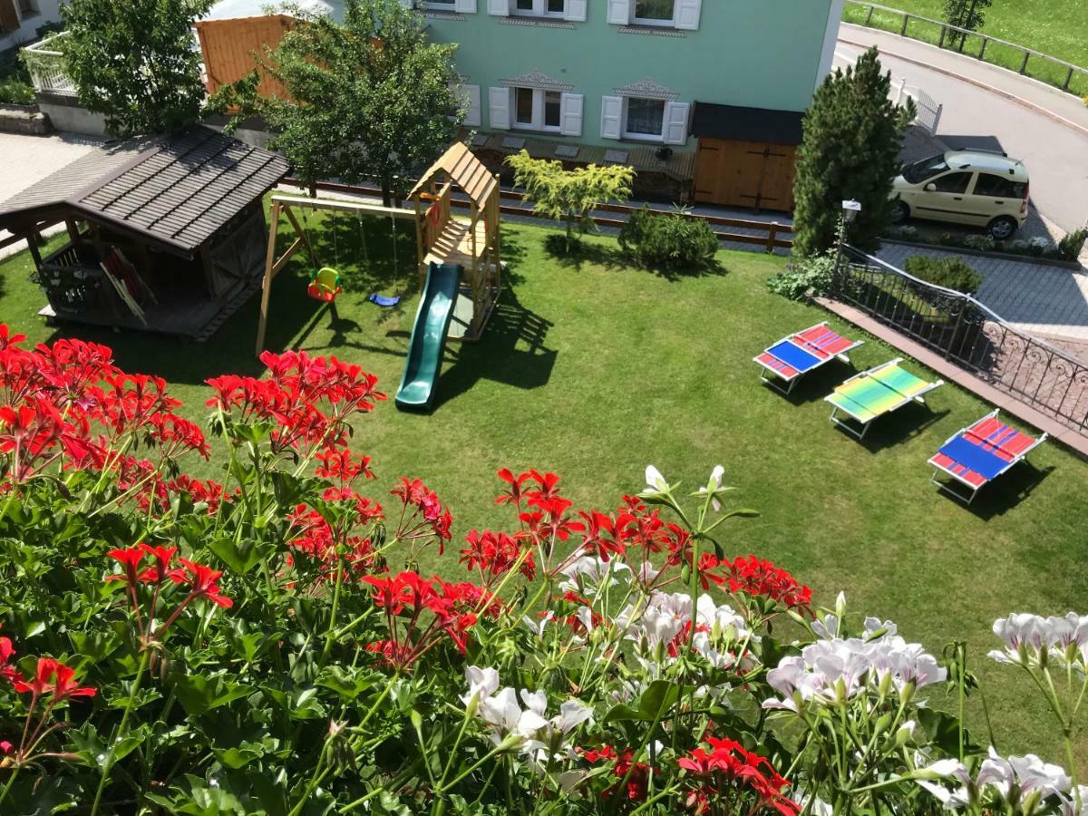 Apartments Vaiolet Santa Cristina Val Gardena المظهر الخارجي الصورة