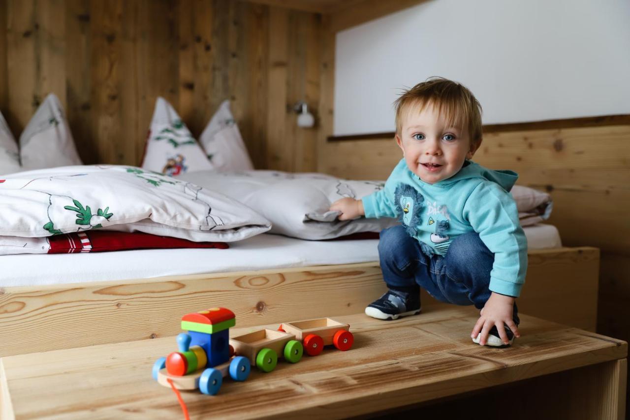 Apartments Vaiolet Santa Cristina Val Gardena المظهر الخارجي الصورة